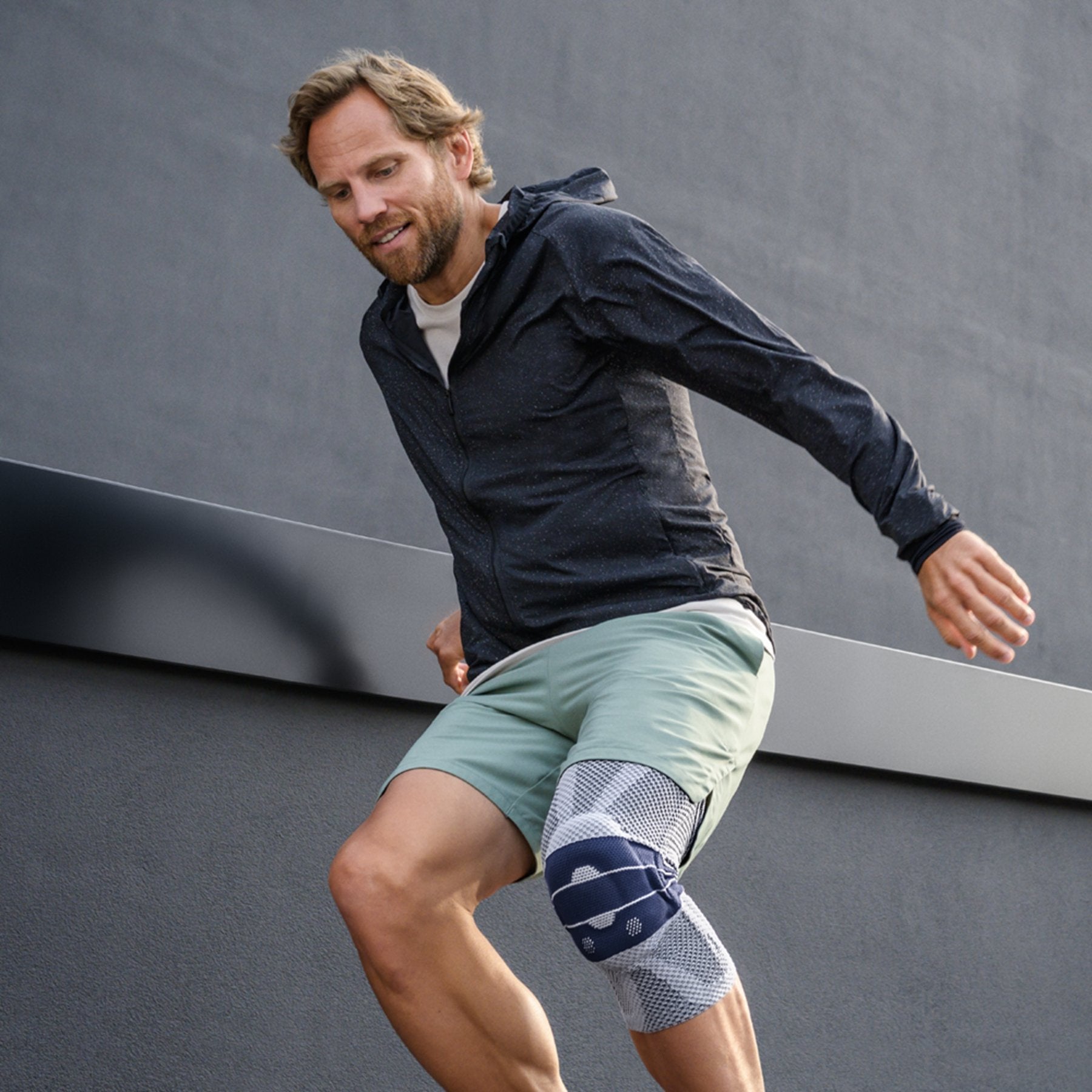 GenuTrain Comfort Knee Brace