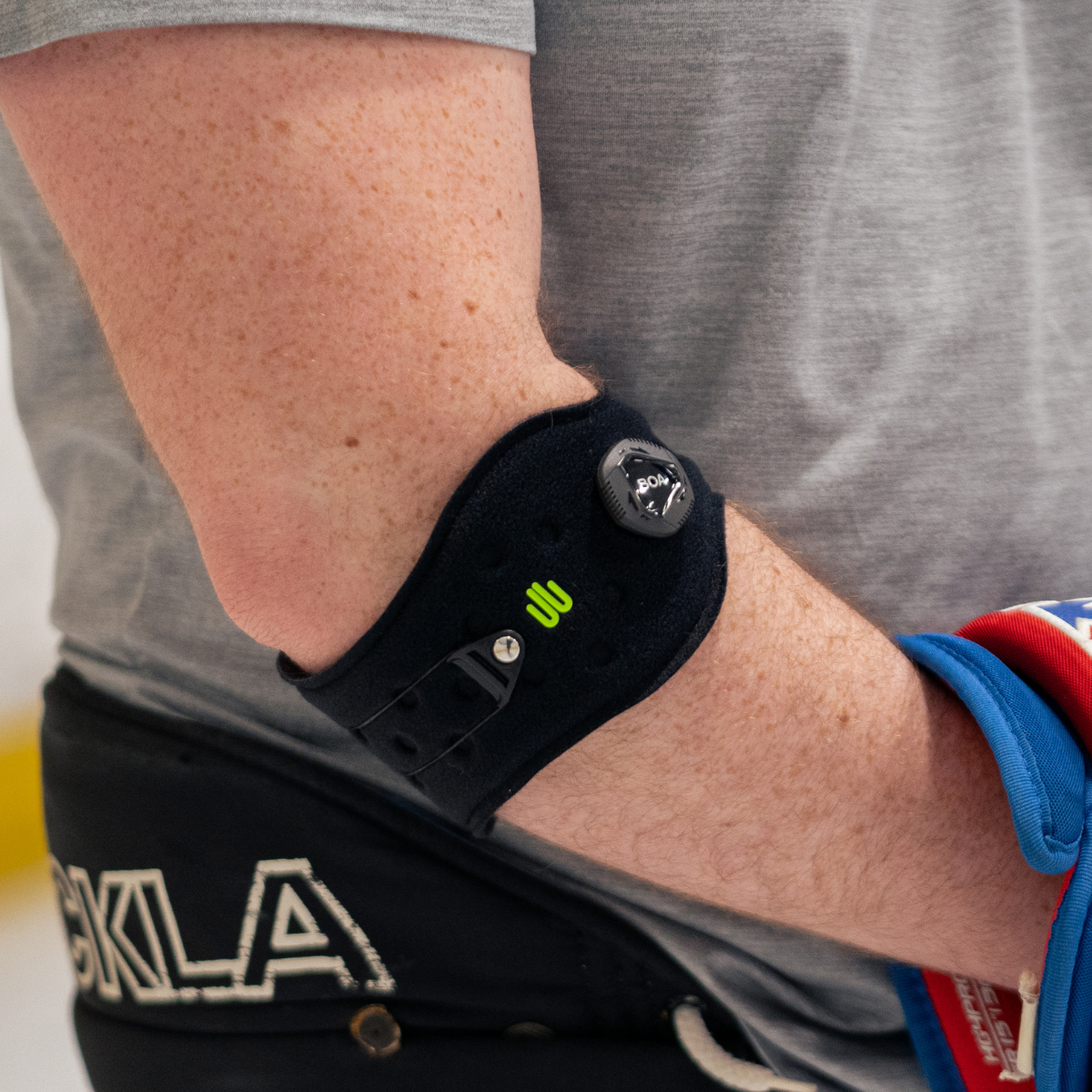 Sports top elbow brace