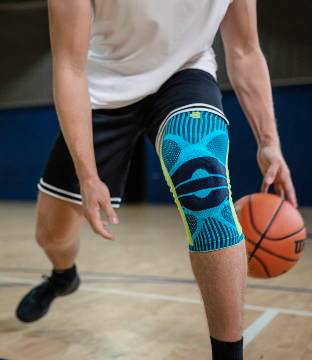 CTHOPER Basketball Thigh High Compression Leg Sleeves - 1 Pcs - Black, Blue  & More