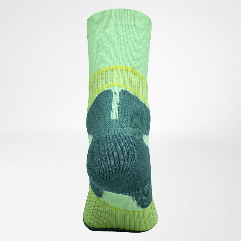 Outdoor Performance Mid Cut Socks