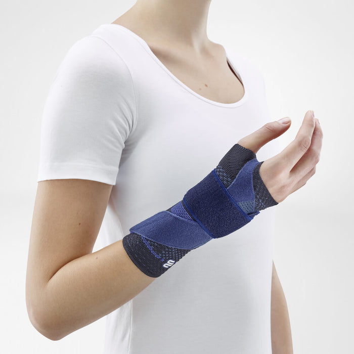 Bauerfeind ManuTrain® - Wrist Support - Medical Grade Compression